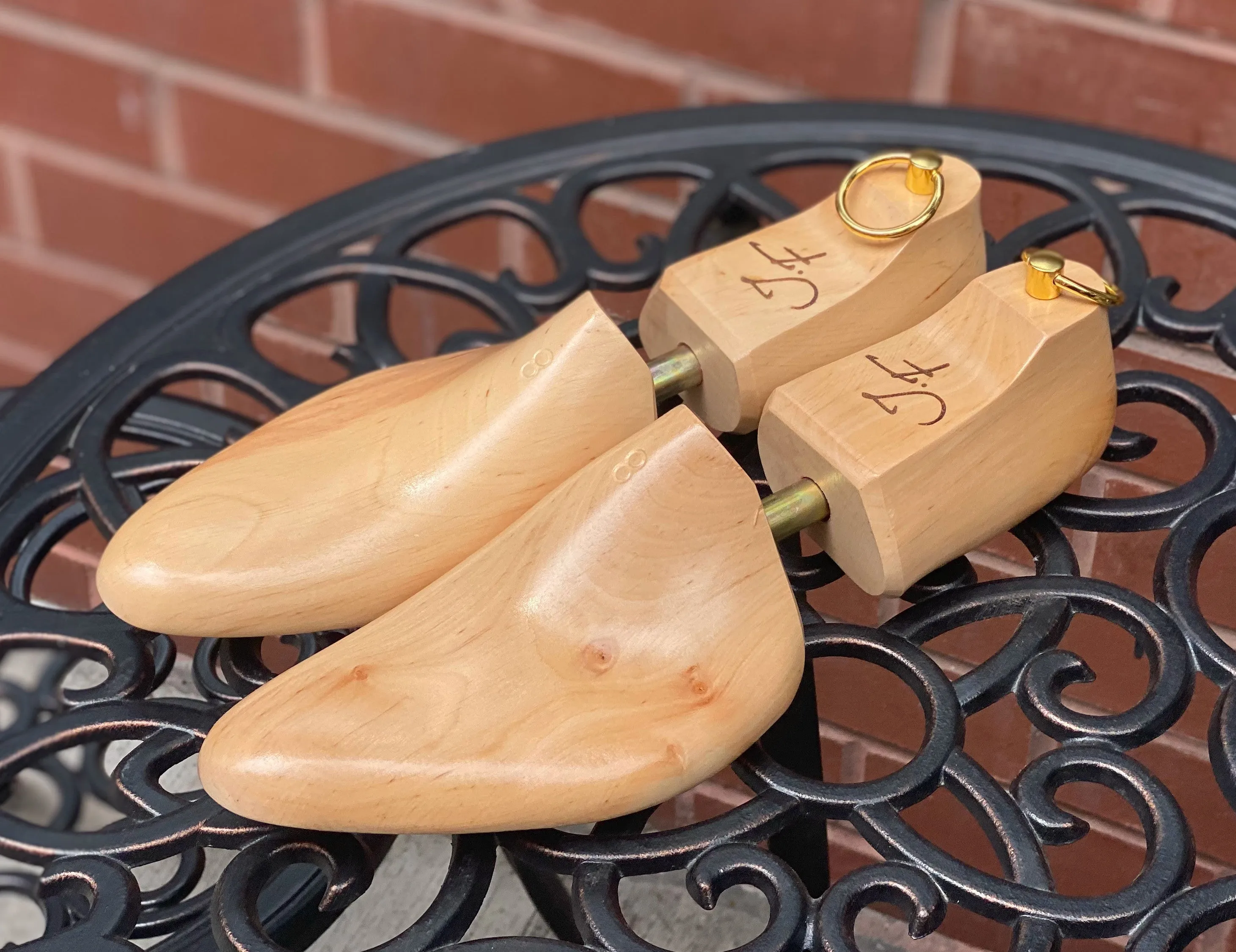 Alderwood Shoe Trees - Lightweight Version Natural - Brass Rings