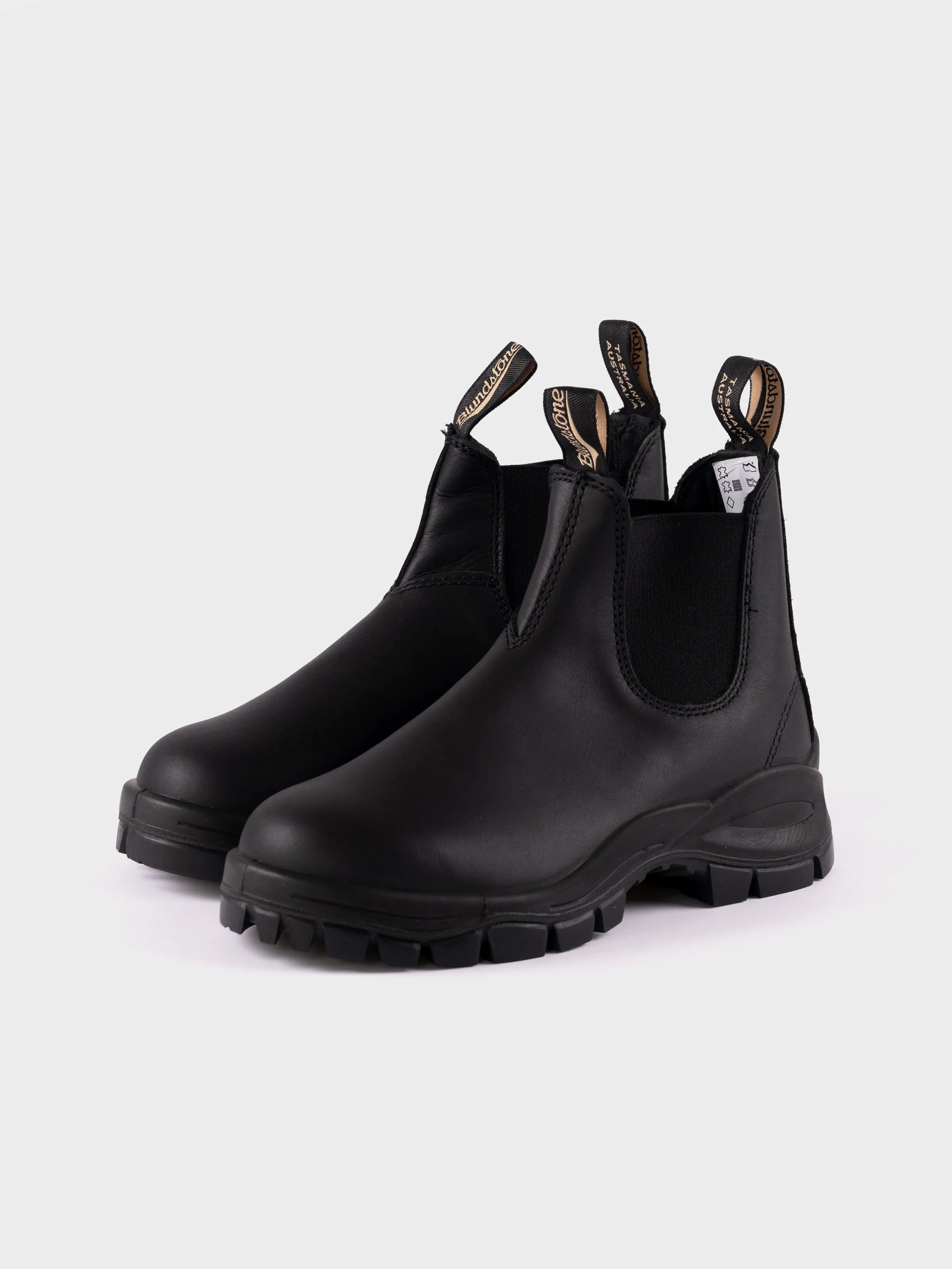 Blundstone Lug Boots - 2240 - Black Leather