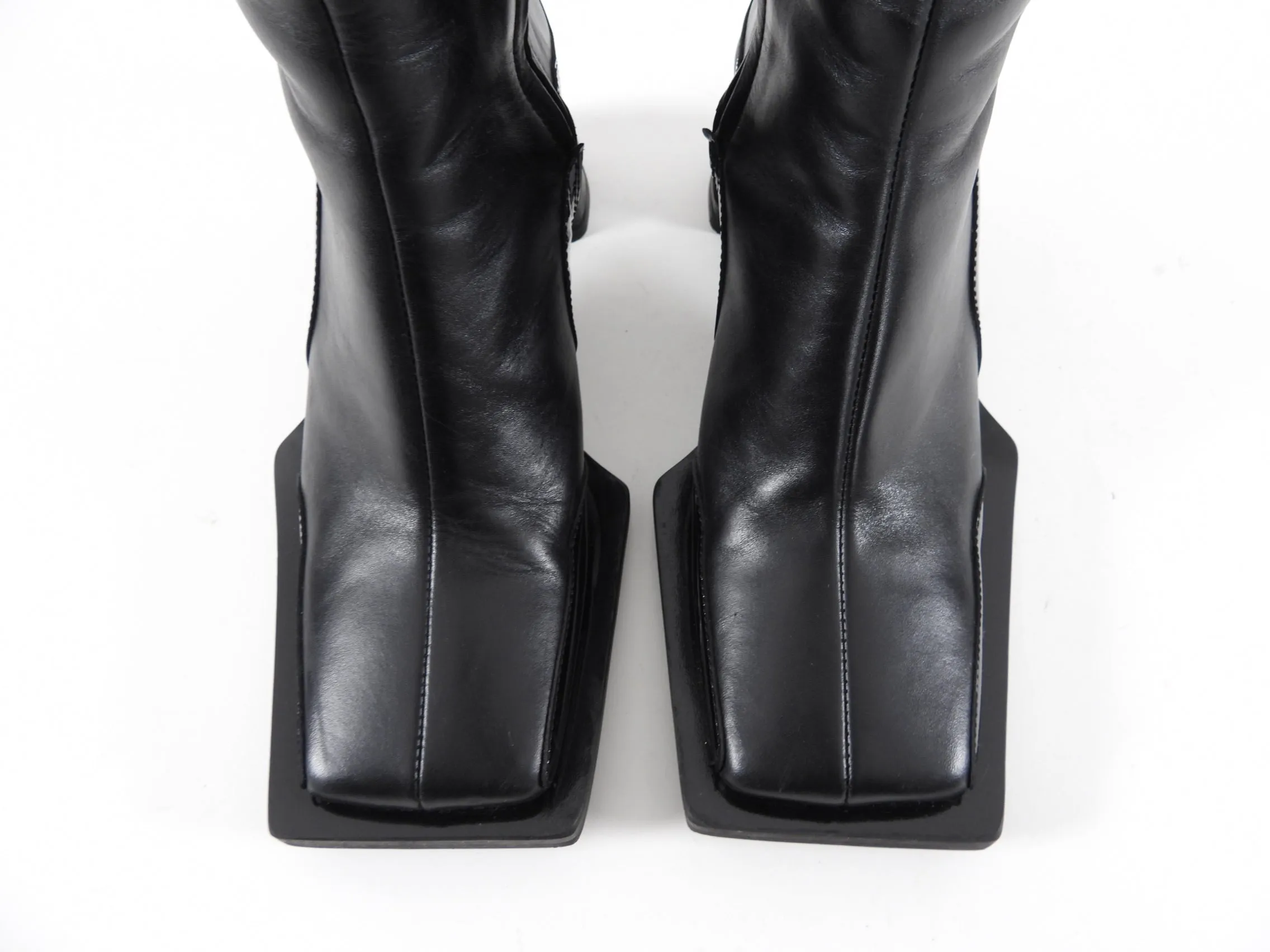 Eytys Black Leather Gaia Ankle Boots - 37 / 7